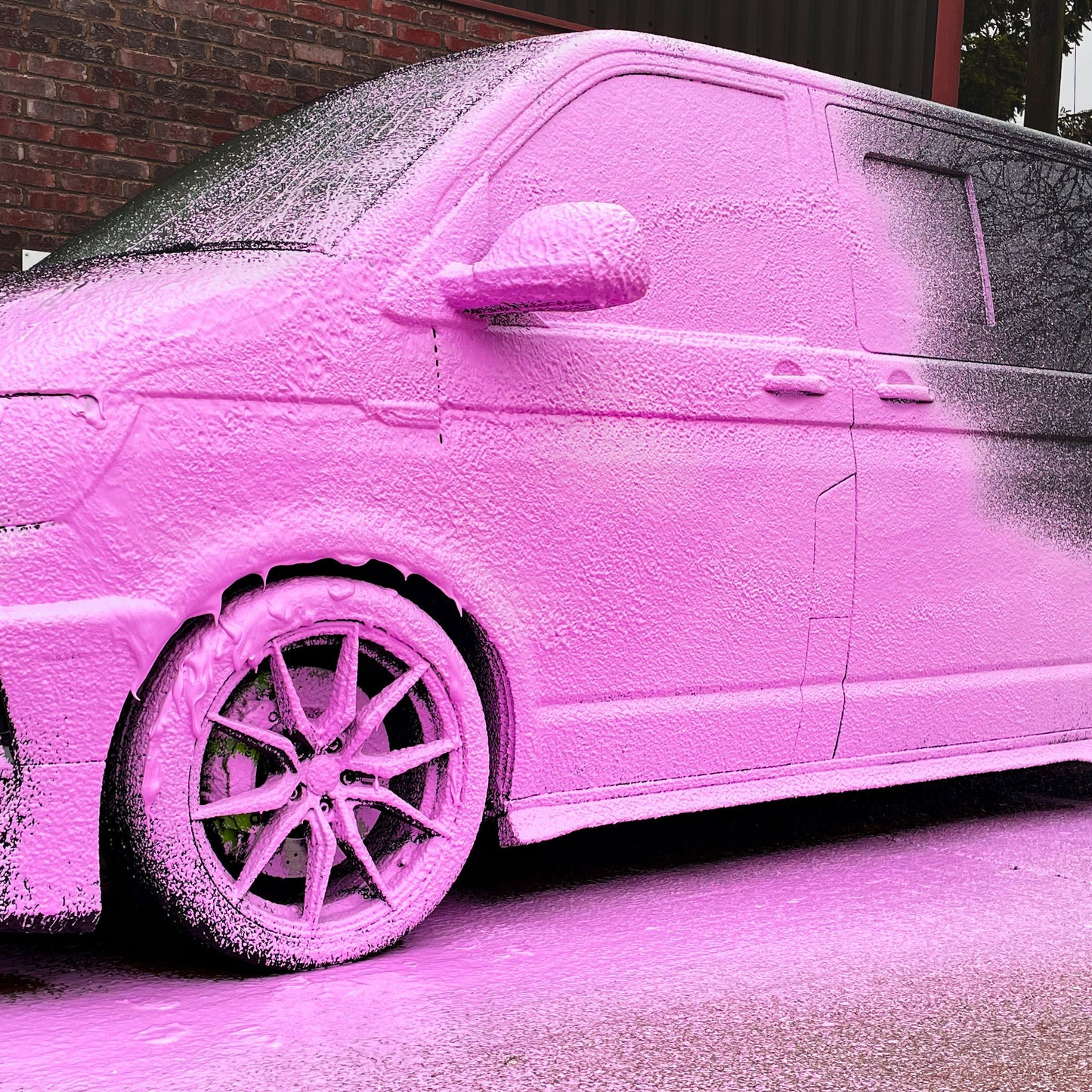 Alien Magic Pink Coloured Snow Foam